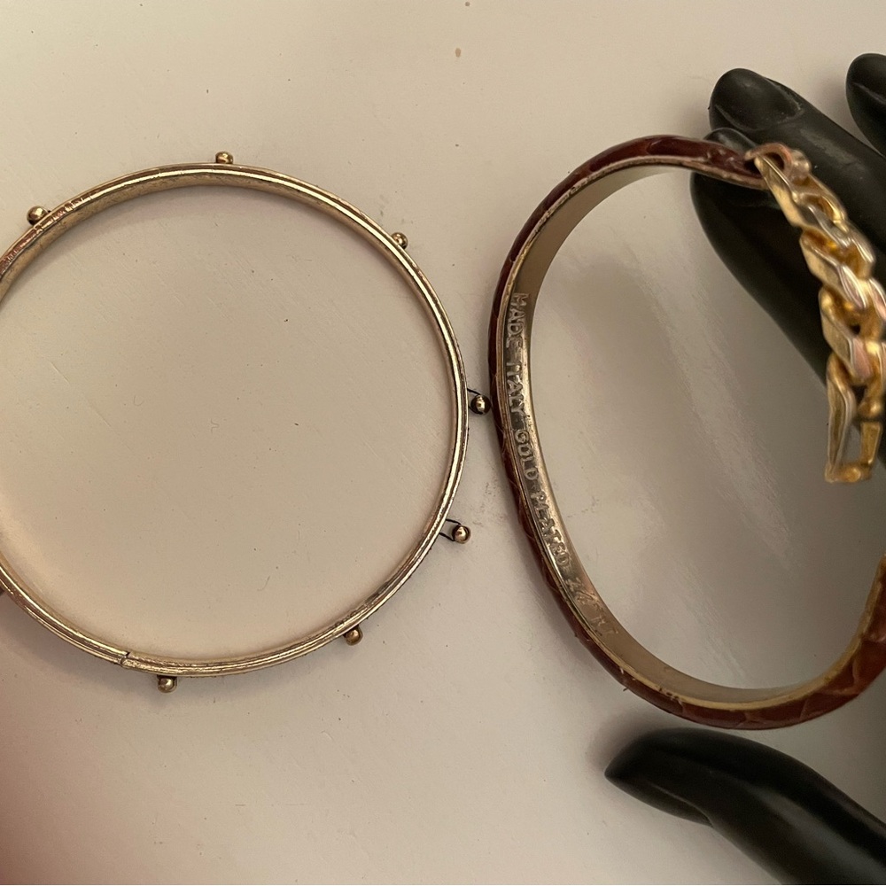 Made in Italy 24 carat GF leather bracelet.